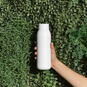 Bouteille en inox recyclé 650 ml double paroi - avec affichage LED de la température personnalisable