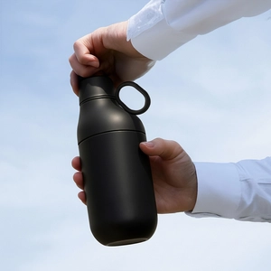 Bouteille et gobelet 2 en 1 (500 ml / 370 ml) Double paroi en acier inoxydable recyclé et ABS personnalisable