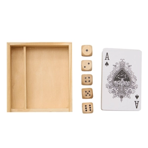 Coffret de jeu de cartes avec dés personnalisable