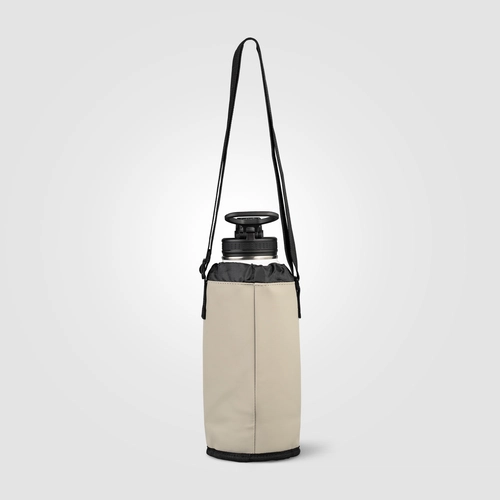 image du produit Sac pour bouteille en PU recyclé à fermeture éclair - 1.8 L